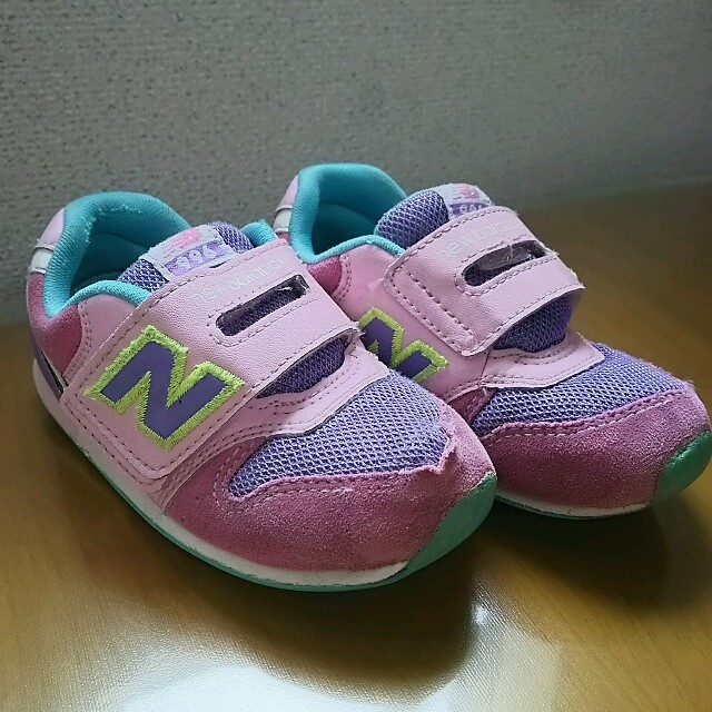 New Balance(ニューバランス)のニューバランス 16cm スニーカー 、靴 キッズ/ベビー/マタニティのキッズ靴/シューズ(15cm~)(スニーカー)の商品写真