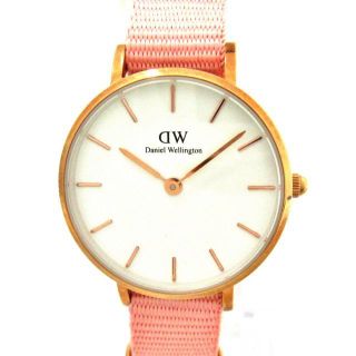 ダニエルウェリントン(Daniel Wellington)のダニエルウェリントン 腕時計美品  - 白(腕時計)