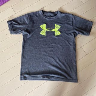 アンダーアーマー(UNDER ARMOUR)のアンダーアーマーYLG半袖シャツ(Tシャツ/カットソー)