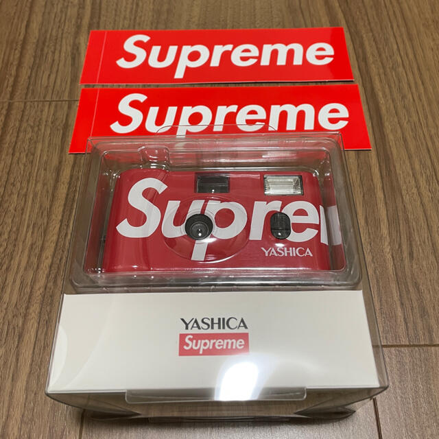 Supreme(シュプリーム)の【新品】Supreme Yashica MF-1 Camera シュプリーム スマホ/家電/カメラのカメラ(フィルムカメラ)の商品写真