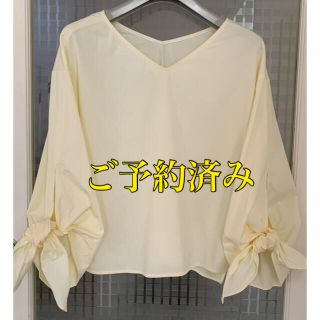 アドーア(ADORE)の美品　ADORE リボン袖ブラウス(シャツ/ブラウス(長袖/七分))