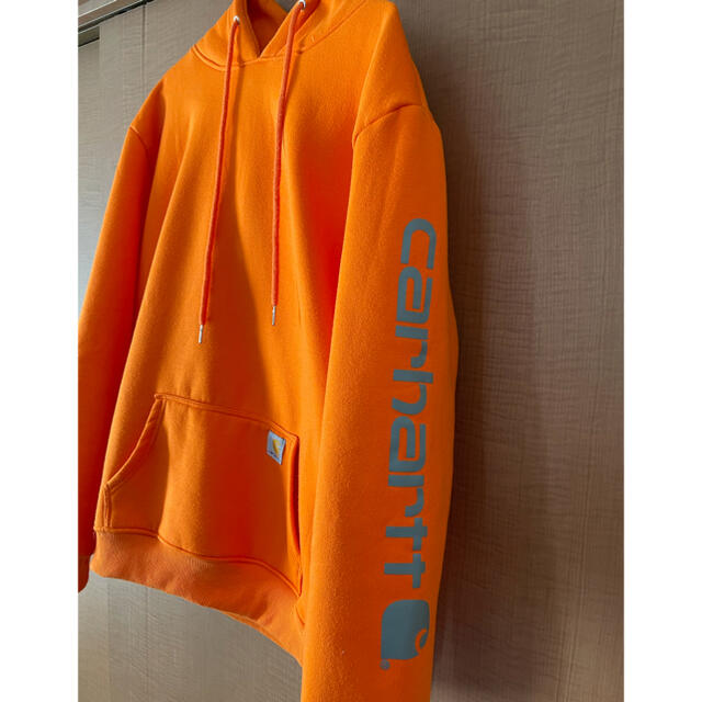 carhartt(カーハート)のカーハート　パーカー　オレンジ メンズのトップス(パーカー)の商品写真