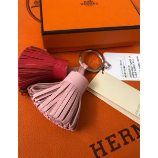 エルメス(Hermes)の入手困難品　エルメス　ウドノス　ローズサクラ　バーキン  ケリー　ボリード  に(チャーム)