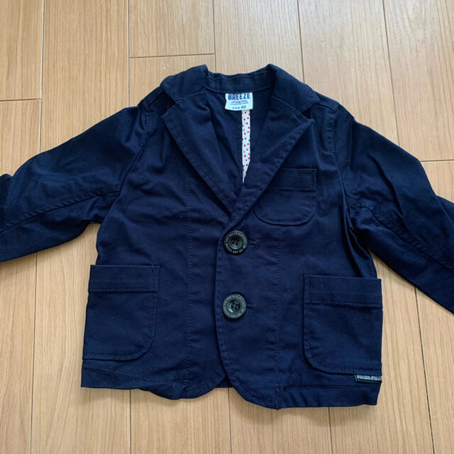 BREEZE(ブリーズ)のBREEZEスーツジャケット80cm キッズ/ベビー/マタニティのベビー服(~85cm)(ジャケット/コート)の商品写真