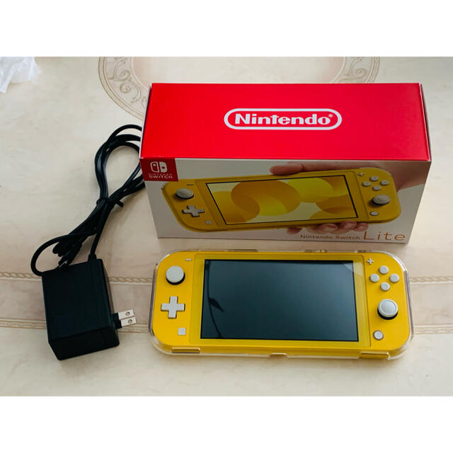 Nintendo Switch(ニンテンドースイッチ)の2021年2月購入新品同様　ニンテンドー Switch Lite 本体 イエロー エンタメ/ホビーのゲームソフト/ゲーム機本体(家庭用ゲーム機本体)の商品写真