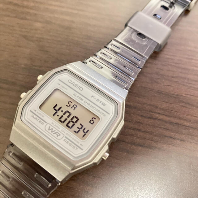 CASIO(カシオ)の新品未使用　CASIO クリアウォッチ　グレー　チープカシオ　古着 メンズの時計(腕時計(デジタル))の商品写真
