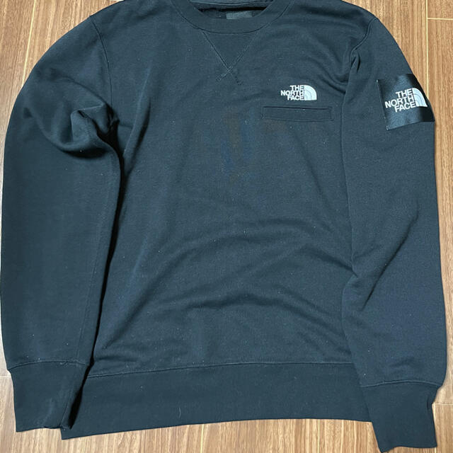 THE NORTH FACE(ザノースフェイス)のTHE NORTH FACE スクエア ロゴ クルースウェット　NT11832 メンズのトップス(スウェット)の商品写真