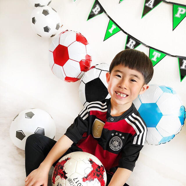 サッカーの誕生日バルーンセット サッカーチームの祝賀会や卒団式にも 送料無料の通販 By Pimeko S Shop ラクマ サッカーの誕生日バルーンセット サッカーチームの祝賀会や卒団式にも 送料無料の通販 By Pimeko S Shop ラクマ