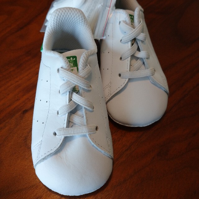 adidas(アディダス)のファーストシューズ adidas stan smith ベビー用 キッズ/ベビー/マタニティのベビー靴/シューズ(~14cm)(スニーカー)の商品写真