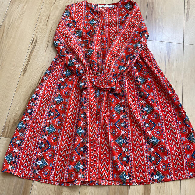 花柄ワンピース キッズ/ベビー/マタニティのキッズ服女の子用(90cm~)(ワンピース)の商品写真