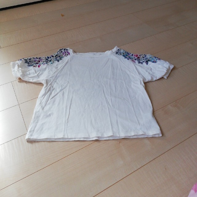 JEANASIS(ジーナシス)のジーナシス　レーストップス レディースのトップス(シャツ/ブラウス(半袖/袖なし))の商品写真