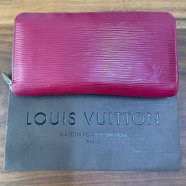 LOUIS VUITTON(ルイヴィトン)のルイヴィトン　エピ　長財布 レディースのファッション小物(財布)の商品写真