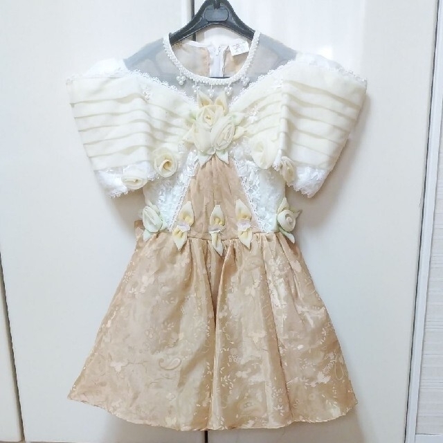 パニエ付き白＆オレンジ色　ミニドレス　110㎝位 キッズ/ベビー/マタニティのキッズ服女の子用(90cm~)(ドレス/フォーマル)の商品写真