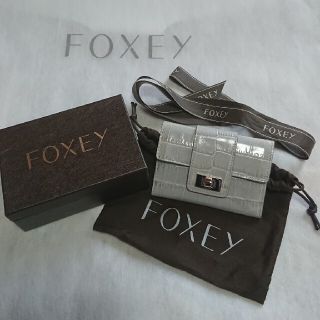 フォクシー(FOXEY)の【ご専用】FOXEY 型押し三つ折り財布 ベビーブルー(財布)