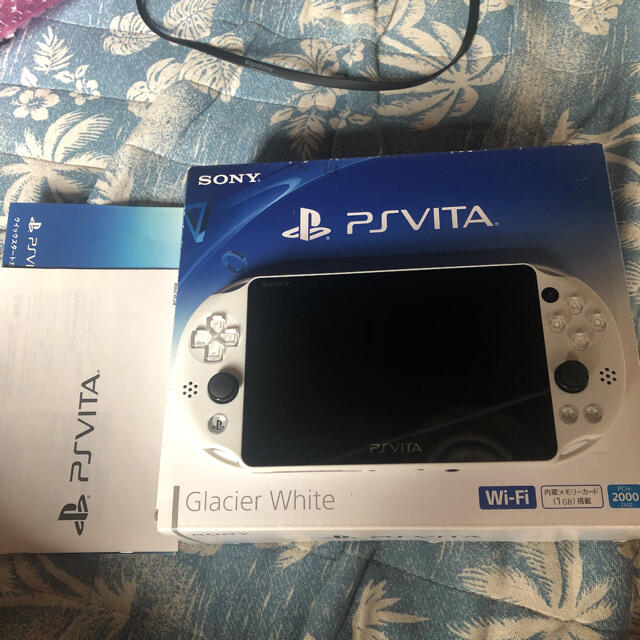 PlayStation®Vita(PCH-2000シリーズ) Wi-Fiモデル… - 携帯用ゲーム機本体