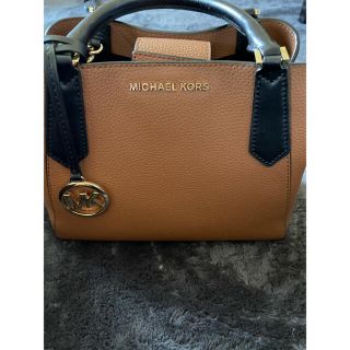 マイケルコース(Michael Kors)のマイケルコース  ハンドバッグ　ショルダー付(ハンドバッグ)