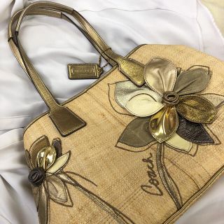 コーチ(COACH)の♦COACH♦花モチーフ可愛いカゴバッグ♪♪(かごバッグ/ストローバッグ)