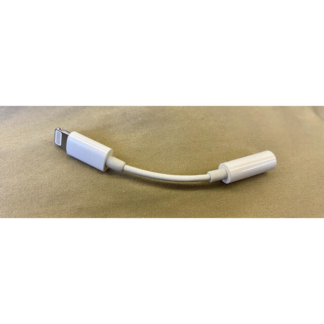 Apple(アップル)のLightning-イヤホン変換ケーブル スマホ/家電/カメラのオーディオ機器(ヘッドフォン/イヤフォン)の商品写真