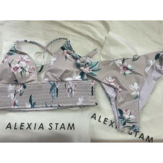 アリシアスタン(ALEXIA STAM)の【Yuhna様専用】ALEXIA STAM 新品　フラワービキニ(水着)