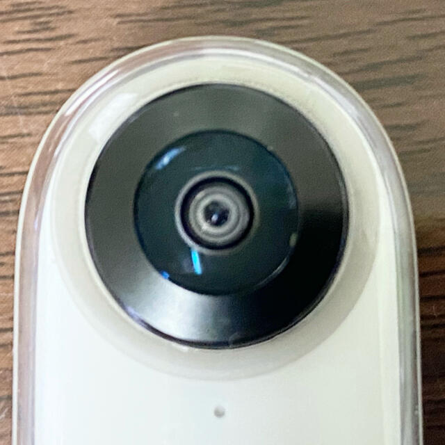 Insta360 GO 中古美品 スマホ/家電/カメラのカメラ(ビデオカメラ)の商品写真