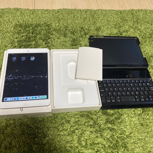 iPad mini 2 Bluetoothキーボード付き　docomo 値引中シルバー