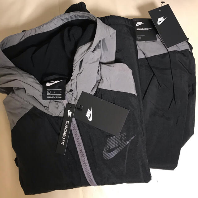 NIKE(ナイキ)のNIKE 150〜160 新品未使用 キッズ/ベビー/マタニティのキッズ服男の子用(90cm~)(その他)の商品写真