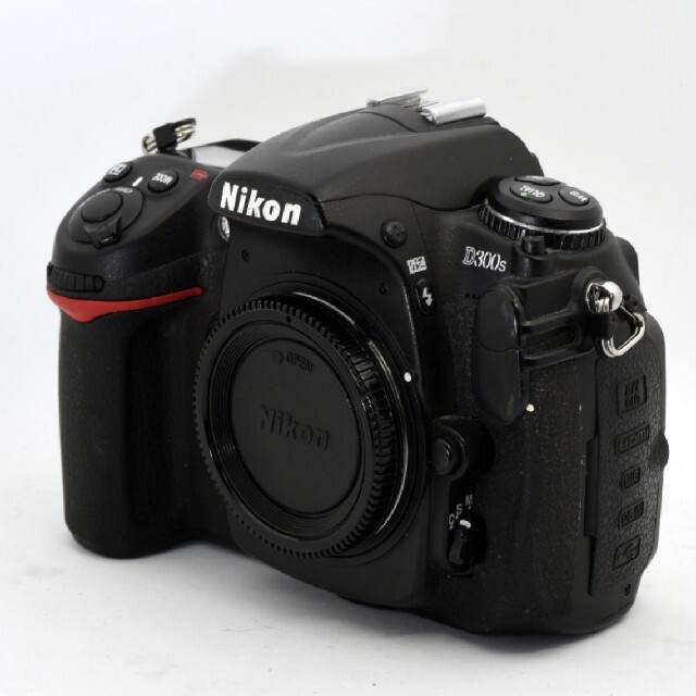 Nikon DXの名機D300S シャッター回数10万回Nikon