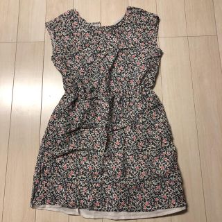 ギャップキッズ(GAP Kids)の140センチ　花柄ワンピース(ワンピース)