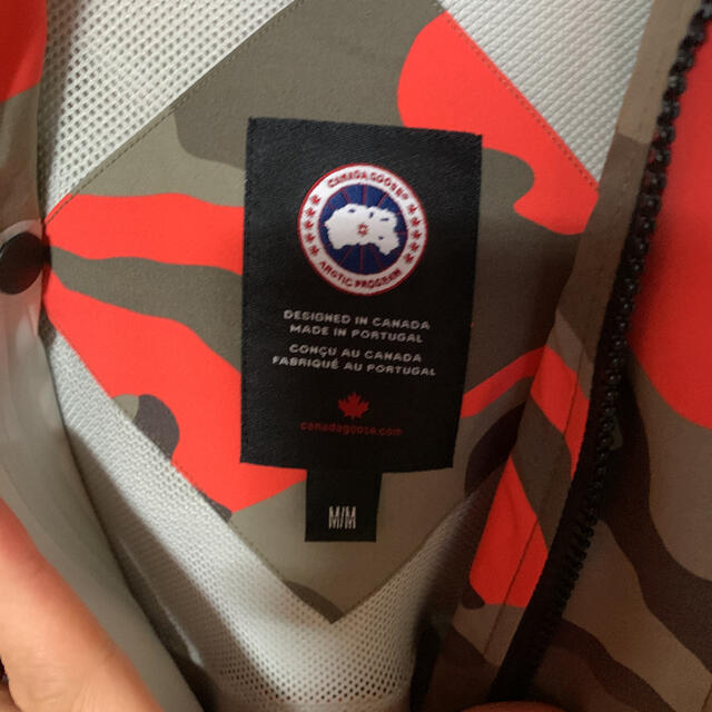 CANADA GOOSE(カナダグース)のカナダグース　カモフラ　マウンテンパーカー メンズのジャケット/アウター(マウンテンパーカー)の商品写真