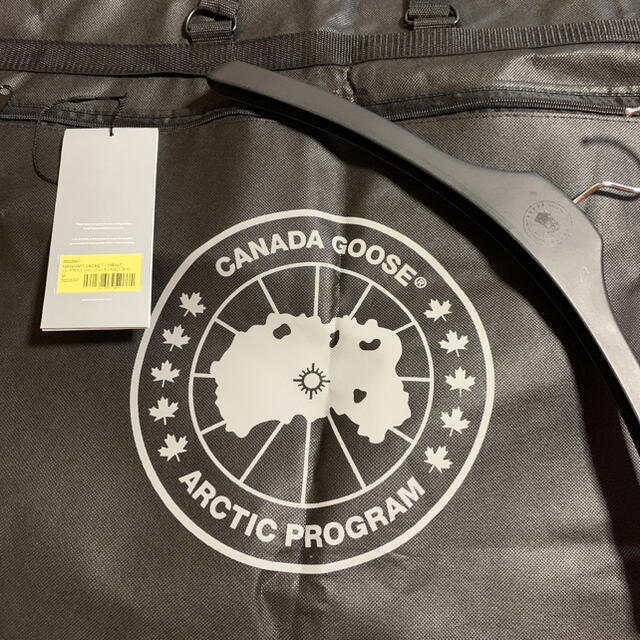 CANADA GOOSE(カナダグース)のカナダグース　カモフラ　マウンテンパーカー メンズのジャケット/アウター(マウンテンパーカー)の商品写真