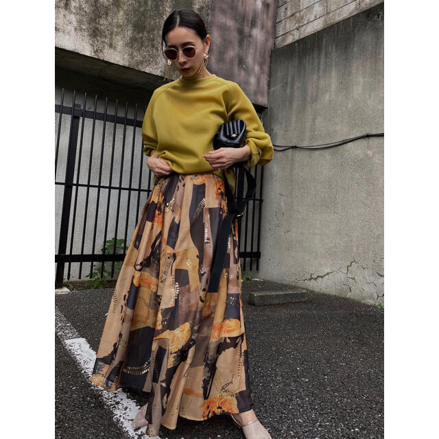 Ameri VINTAGE(アメリヴィンテージ)のAmeri Vintage EMILIE TUCK FLARED SKIRT レディースのスカート(ロングスカート)の商品写真