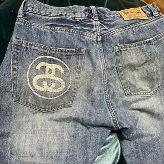 ステューシー(STUSSY)のSTUSSY -ステューシー-ダメージデニムジーンズ　32インチ(デニム/ジーンズ)