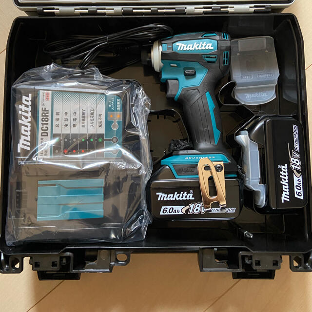 未使用 マキタ インパクトドライバ TD172 DRGX makita edianeribeiro