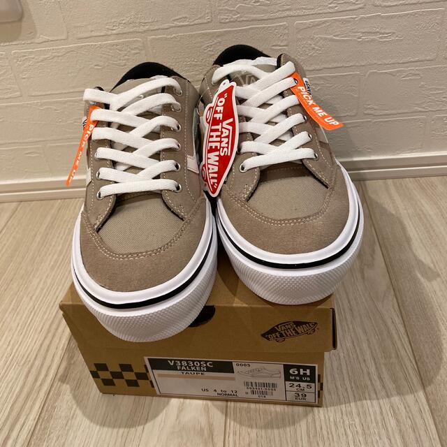 VANS ヴァンズファルケン ベージュ 24.5cm レディースの靴/シューズ(スニーカー)の商品写真