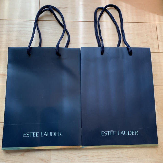 Estee Lauder(エスティローダー)の【お値下げ】エスティローダー　エスティーローダー　紙袋 ショップ袋 レディースのバッグ(ショップ袋)の商品写真