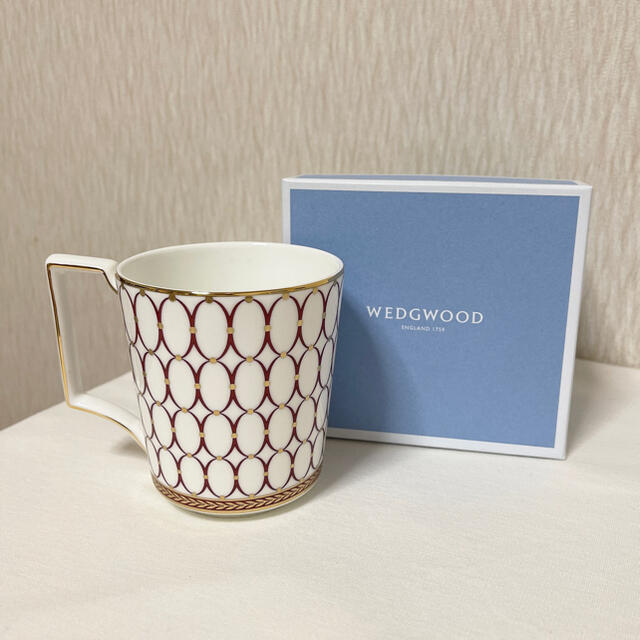 WEDGWOOD(ウェッジウッド)のあいりん様 ♡ WEDGWOOD ♡ ルネッサンス レッド マグ インテリア/住まい/日用品のキッチン/食器(グラス/カップ)の商品写真