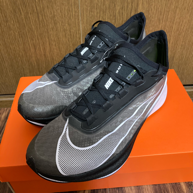 ナイキ（NIKE） ランニングシューズ ズームフライ3 AT8240-007 メンズの靴/シューズ(スニーカー)の商品写真