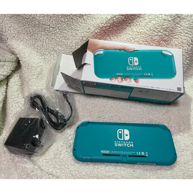 ニンテンドーSwitchライトターコイズ☆ほぼ新品に近いです☆