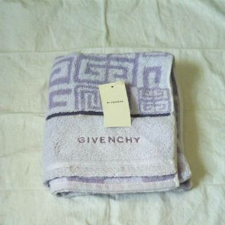 ジバンシィ(GIVENCHY)のジバンシィ　フェイスタオル　新品未使用品(タオル/バス用品)