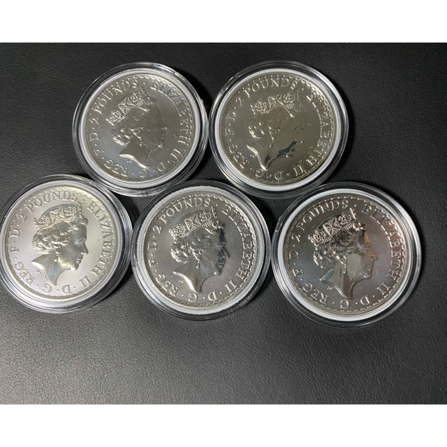ブリタニア銀貨　2020 1ロール　新品未使用　25枚　コインケース付き エンタメ/ホビーの美術品/アンティーク(貨幣)の商品写真