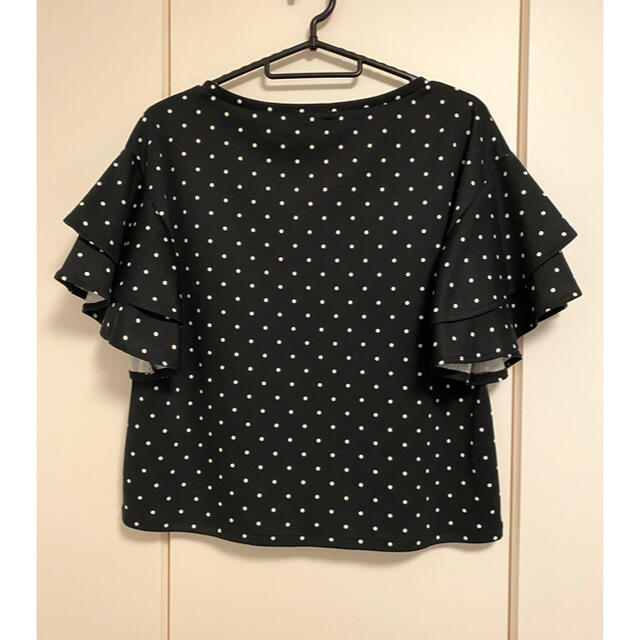 GU(ジーユー)のGU ジーユー ドット 水玉 Tシャツ トップス カットソー 黒 レディースのトップス(Tシャツ(半袖/袖なし))の商品写真