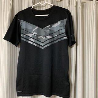 ナイキ(NIKE)のnike Dry-fit Tシャツ　黒(Tシャツ/カットソー(半袖/袖なし))
