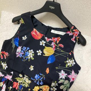 トッコ(tocco)のtocco closet ネイビー ワンピース 花柄 ★ 美品(ひざ丈ワンピース)