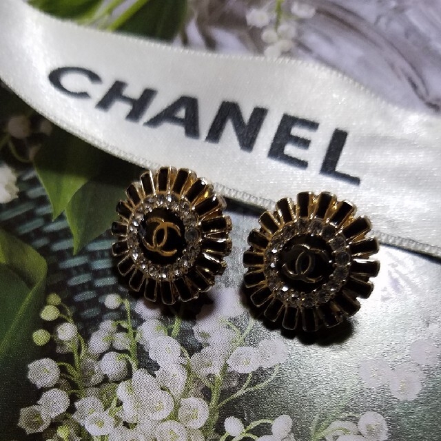 CHANEL(シャネル)のCHANELボタン♪ ハンドメイドの素材/材料(各種パーツ)の商品写真