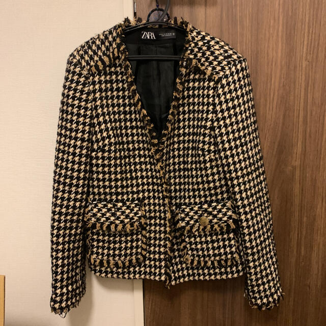 ZARA(ザラ)のZARA ツイードジャケット レディースのジャケット/アウター(ノーカラージャケット)の商品写真