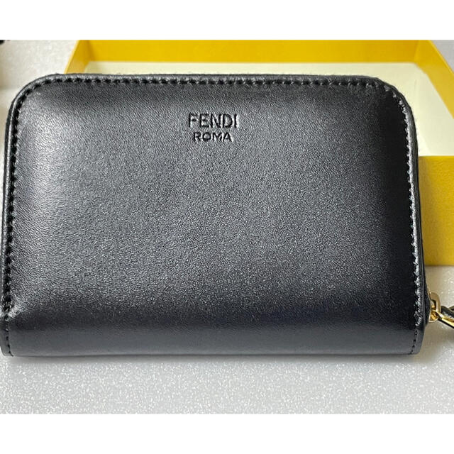 FENDI(フェンディ)の新品フェンディ 財布 小銭入れ付き カードケース 黒 ミニ財布 正規品 メンズのファッション小物(コインケース/小銭入れ)の商品写真