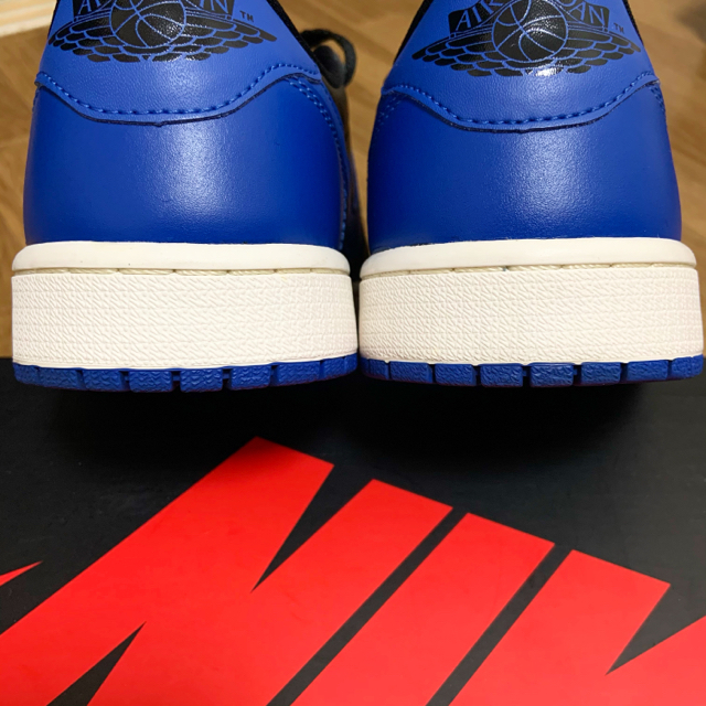 Air jordan 1 low og royal 28 10 travisスニーカー