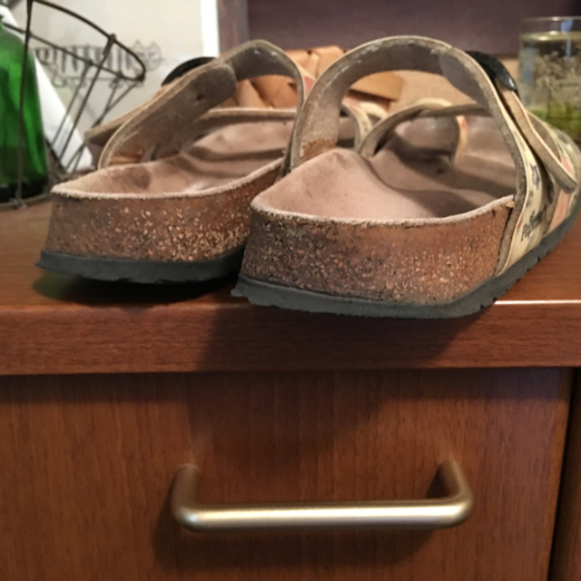 BIRKENSTOCK(ビルケンシュトック)の夏物SALE★ビルケンシュトック 花柄サンダル レディースの靴/シューズ(サンダル)の商品写真