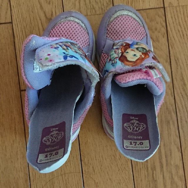 Disney(ディズニー)の17センチソフィア靴セット キッズ/ベビー/マタニティのキッズ靴/シューズ(15cm~)(スニーカー)の商品写真