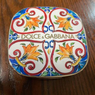 ドルチェアンドガッバーナ(DOLCE&GABBANA)のドルチェアンドガッパーナ　ビューティ　チーク(チーク)